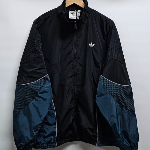 아디다스 리카이브 우븐바람막이 XL 오버핏