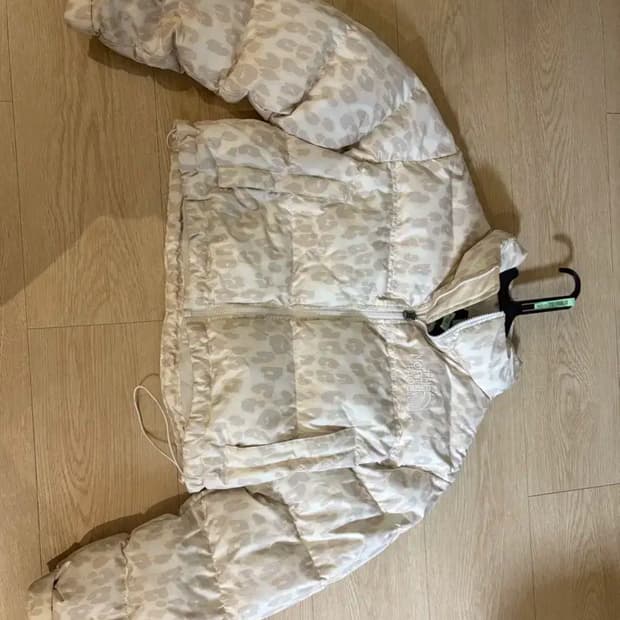 노스페이스 레오파드 패딩 눕시 m 