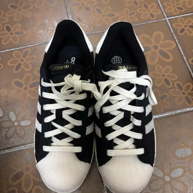 아디다스 슈퍼스타 82 블랙 화이트 230