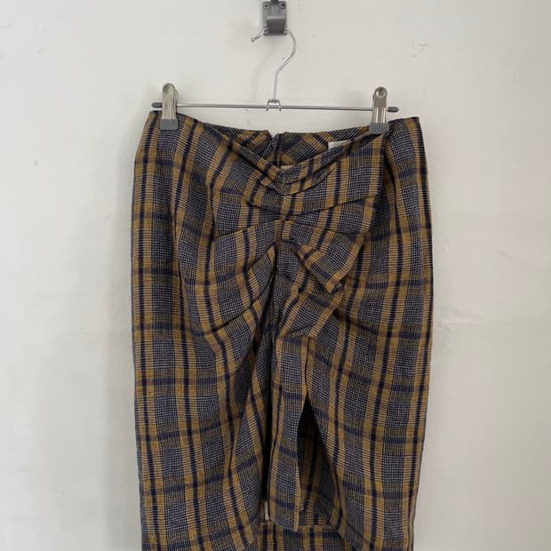 front point check skirt