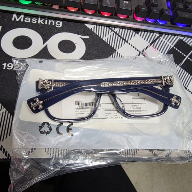 크롬하츠 안경 씨유인티 SEE YOU IN TEA안경 피콕블루 판매합니다