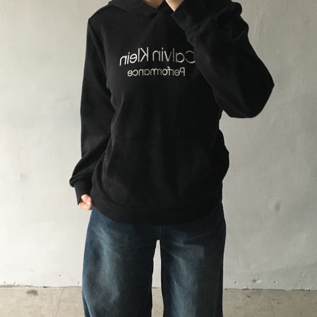 캘빈클라인 스펠 후드티