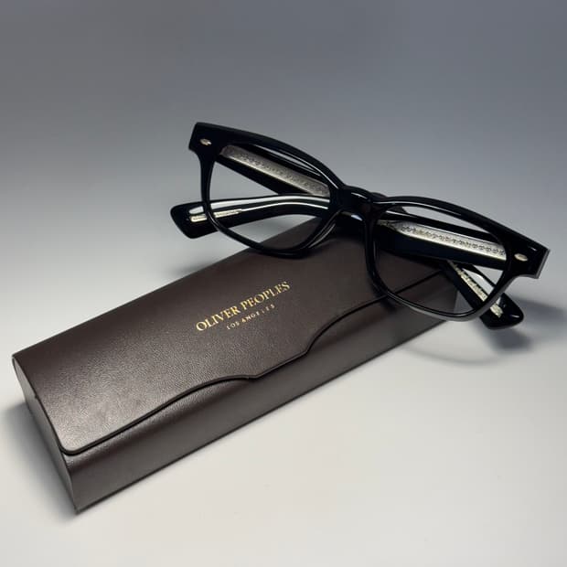 올리버 피플스 latimore 블랙 볼드 뿔테 안경 0181