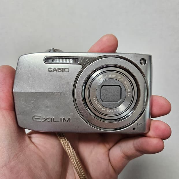 카시오 엑슬림 EX-Z2000 디카 (모카 로제디카 동일렌즈 사용)