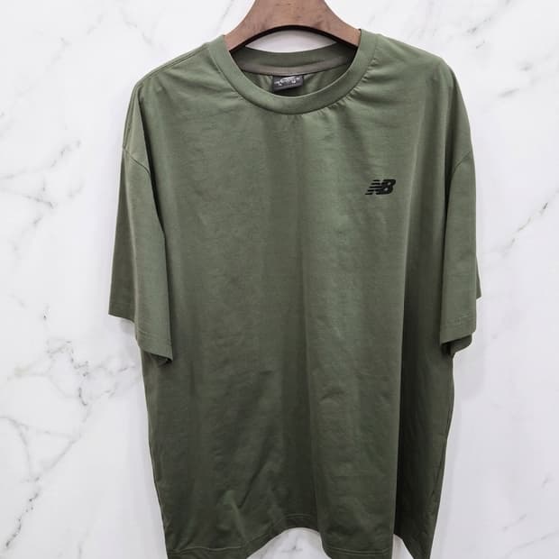105,XL )) New balance 뉴발란스 반팔티셔츠! 그린색상~