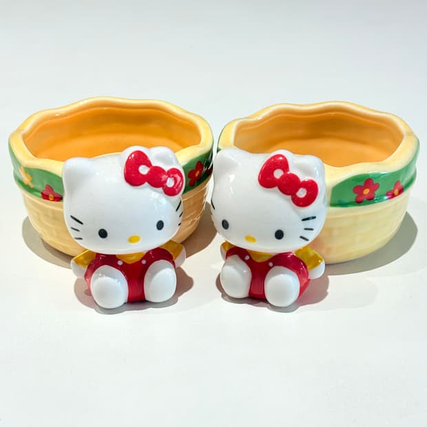 03년 키티 도자기 세트