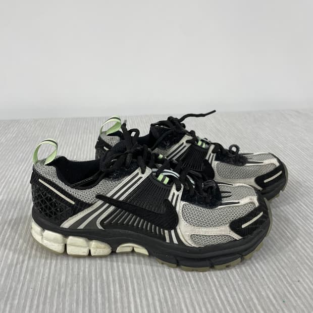 773) 나이키 줌 보메로 5 포톤 더스트 블랙 230mm