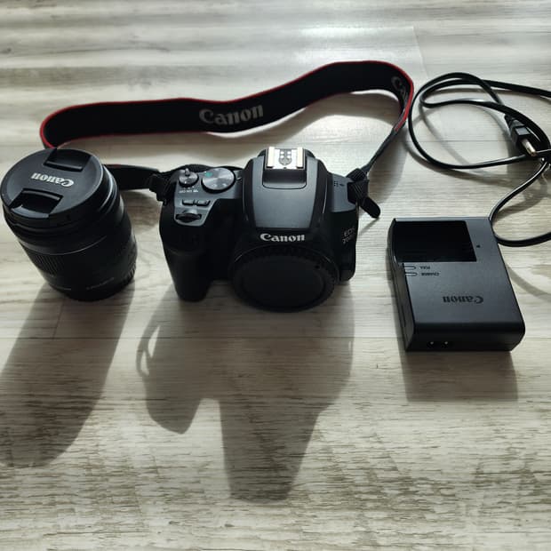 캐논 EOS 200D II 18-55STM 번들렌즈셋 팜 DSLR 카메라