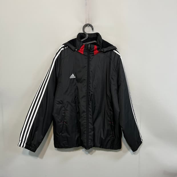 아디다스 남성 누빔 패딩 100