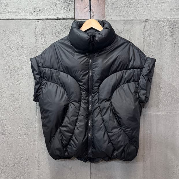 오버핏 푸퍼 베스트 (M)  