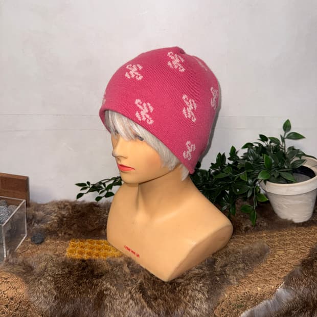 Sinoon monogram jacquard beanie pink