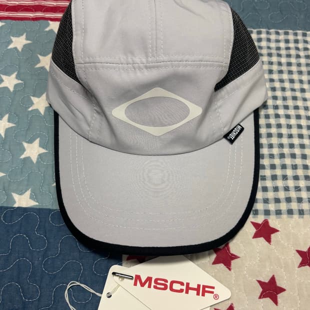 미스치프 롬버스 러닝캡 라이트 그레이