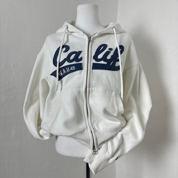 후아유 화이트 후드집업