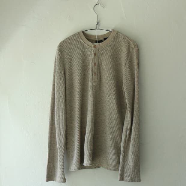  아르마니 익스체인즈 헨리넥 와플 니트