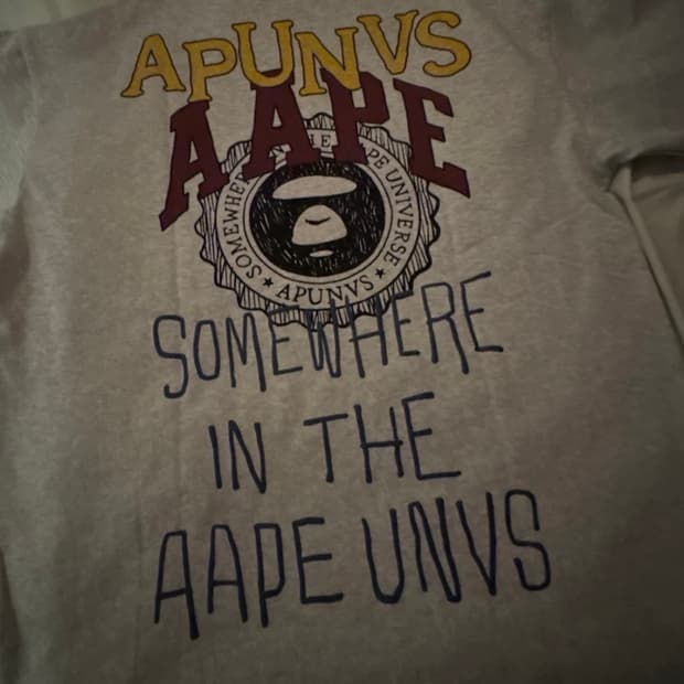 에이프 반팔(새상품) L