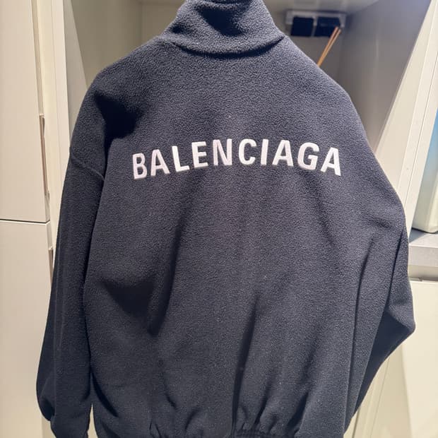 발렌시아가 후리스 플리스 팝니다