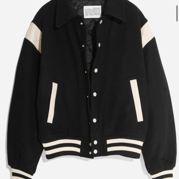 벌스데이스투 바시티 자켓