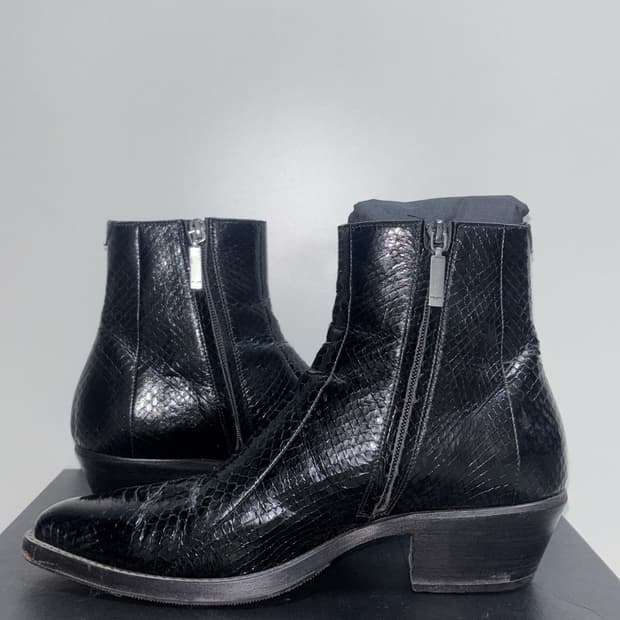 생로랑 19FW 파이톤 부츠 41사이즈