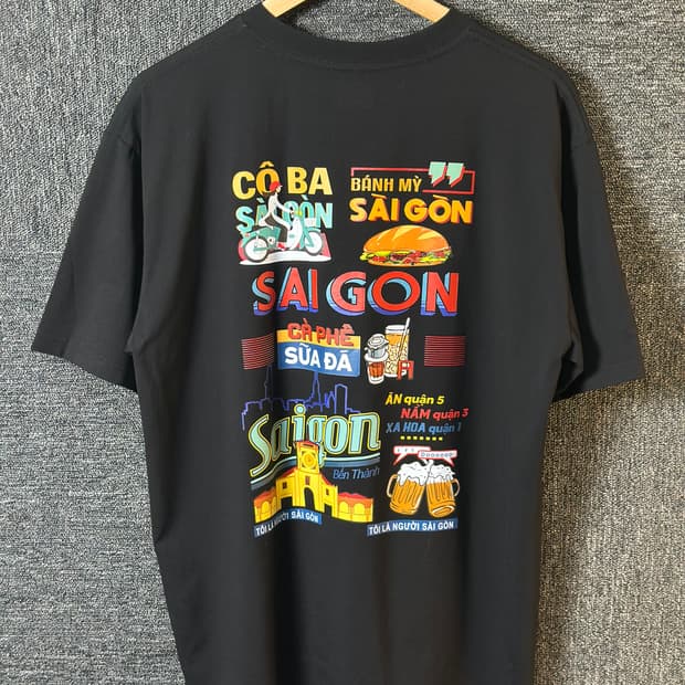 블랙 사이공 그래픽 반팔티 XL