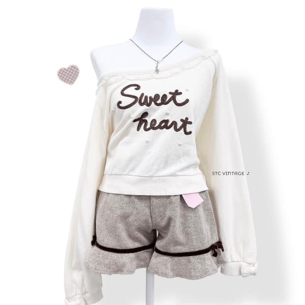 Lizlisa 리즈리사 초코바닐라 오프숄더 크롭맨투맨 라떼갸루 코리락