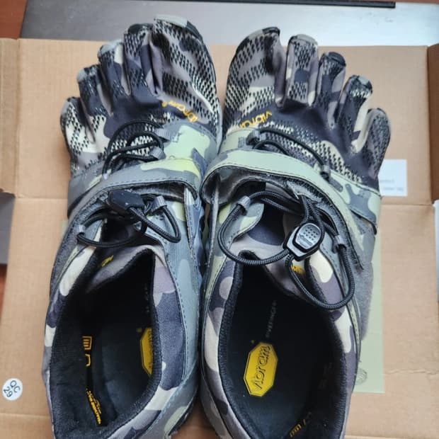 비브람 파이브핑거스 브이트레인 2.0 카모  eu40 260mm