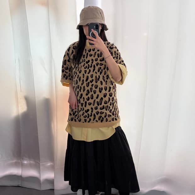 넘버나인 레오파드 니트 반팔