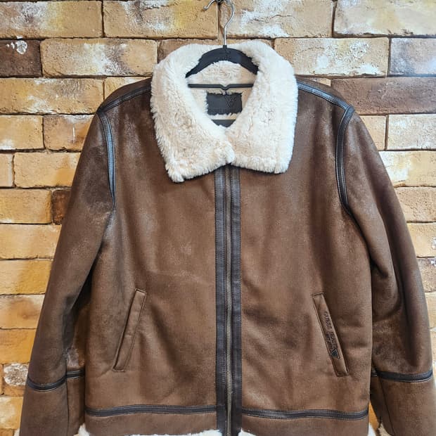 게스진스 무스탕자켓