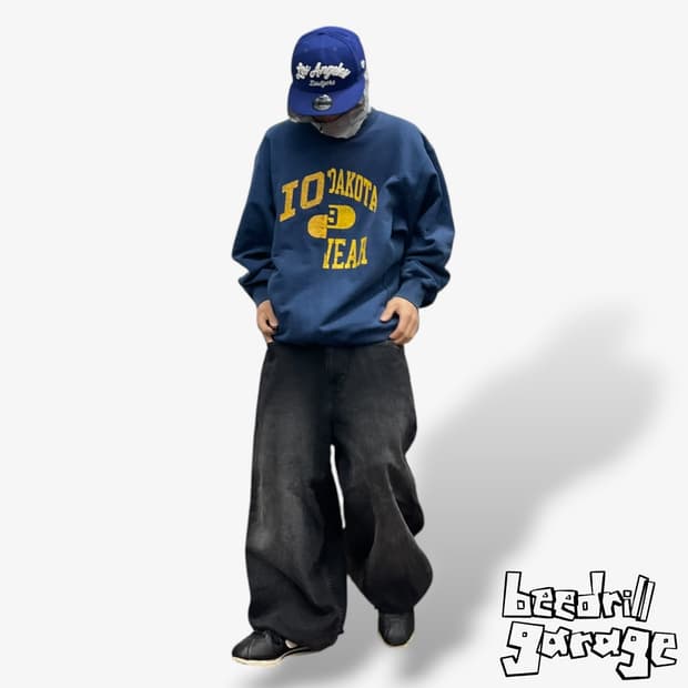 아이오다코타 네이비 스웻셔츠