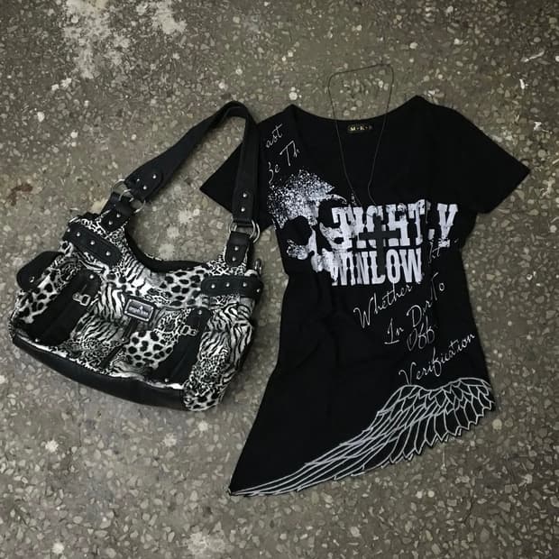 M.L.R Wing Detail Top