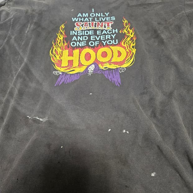 세인트미카엘 네이버후드 반팔 팝니다