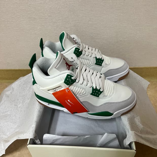 조던4 나이키 SB 레트로 파인 그린 260 새상품
