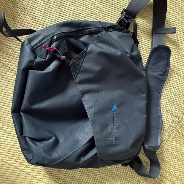 클라터뮤젠 가우트 가방
