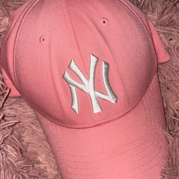 MLB 뉴욕양키스 갸루 y2k 인디핑크 연 코랄핑크 볼캡 모자 NY