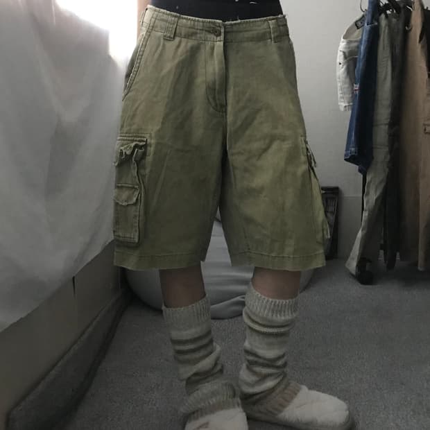 카키 와이드핏 버뮤다팬츠