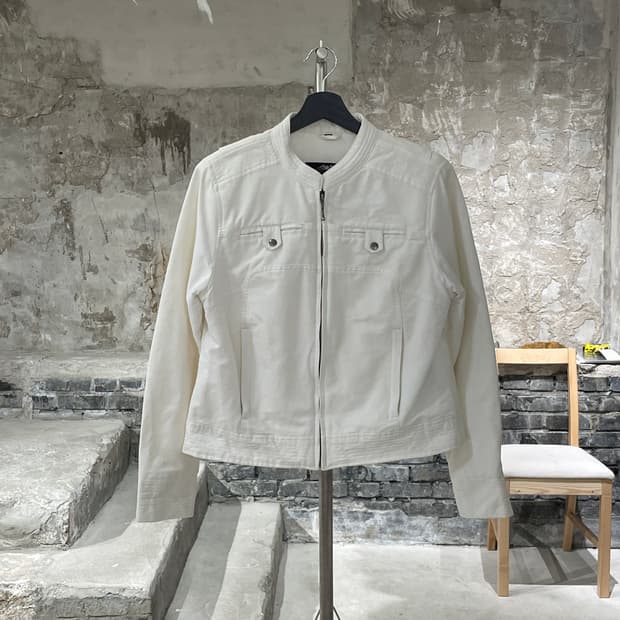 할리 데이비슨 화이트 백 큐빅 레터링 코튼 바이커 자켓