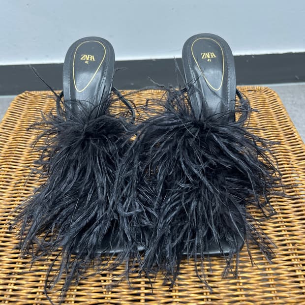 Zara 퍼 힐 블랙 41