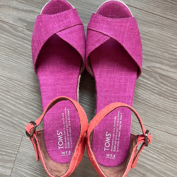 새상품 탐스 TOMS 웨지힐 샌들 에스파드류힐 7.5