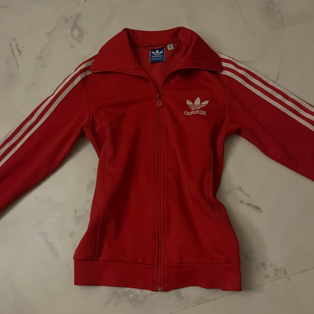 아디다스 져지 M 사이즈 빨간색