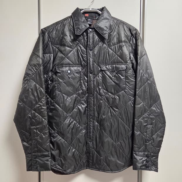 Diesel 디젤 경량패딩 셔켓 M-L(95-100)