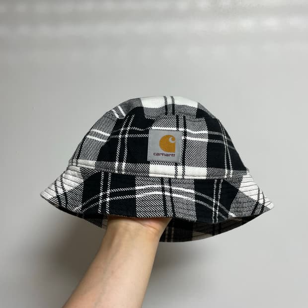 칼하트wip 체크 버킷햇(L/XL)