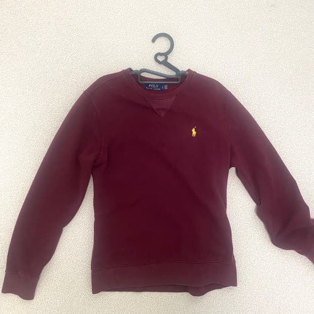 폴로 버건디 맨투맨 