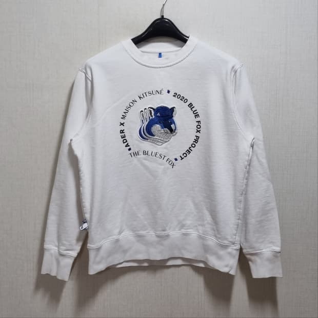 아더에러 메종키츠네 블루폭스 맨투맨 1사이즈