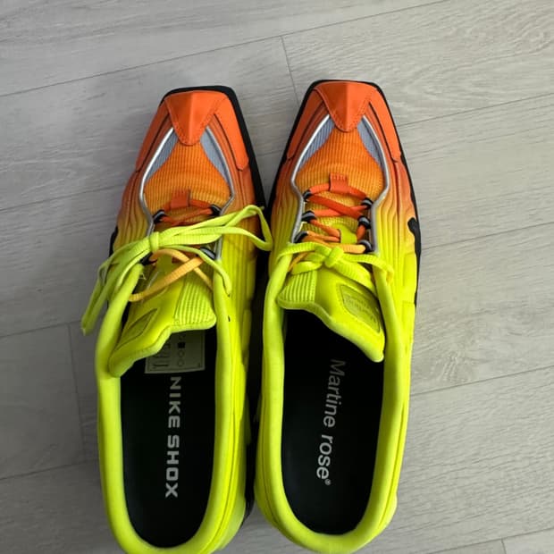 마틴로즈 나이키 샥스 290