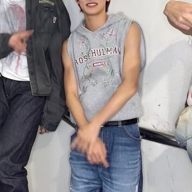 코르티스맛 민소매 후드