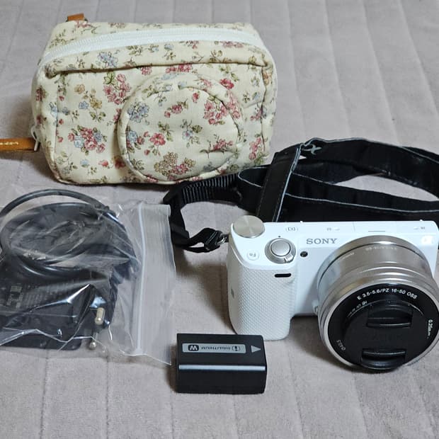 소니 NEX-5T 미러리스 카메라