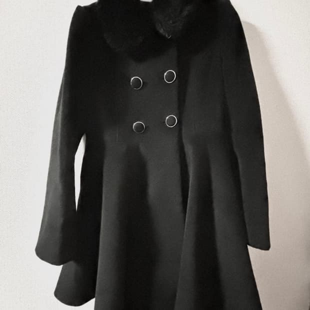 세실맥비 블랙 퍼카라코트 a라인 오네갸루 쿠로갸루 m사이즈