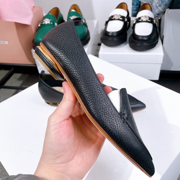 (정품/새상품) 니콜라스 커크우드 여성 블랙 BEYA 로퍼