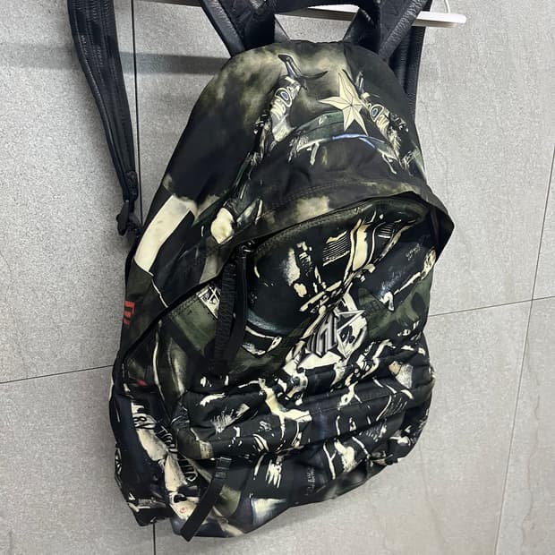 지방시 fighter plane 백팩