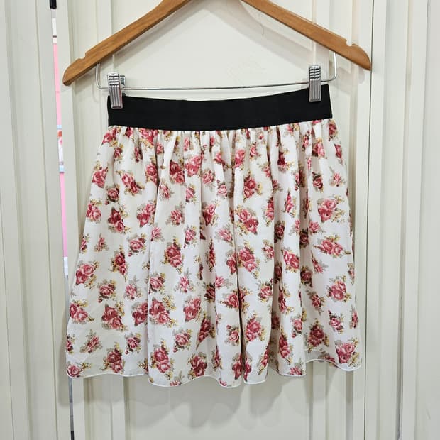 로즈 플라워 밴딩 스커트