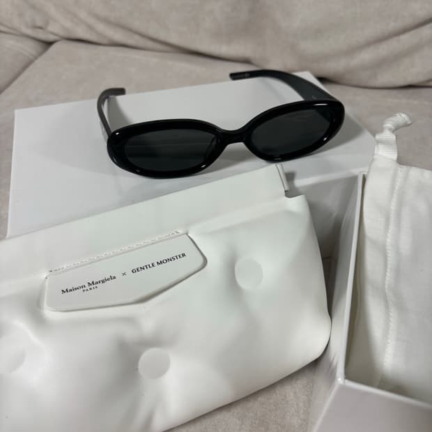 마르지엘라x젠틀몬스터 선글라스 MM206 블랙
